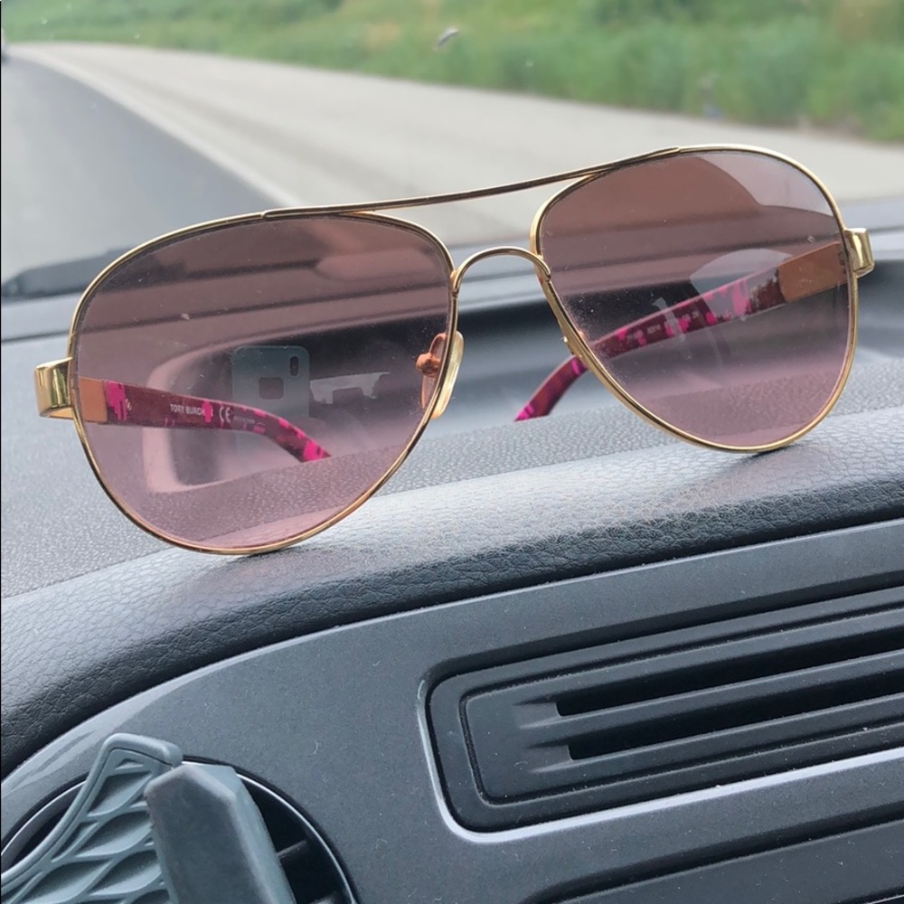 Authentic Tory butch sunglasses